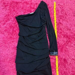 Body Central Pink and Black One-Shoulder Bodycon Dress